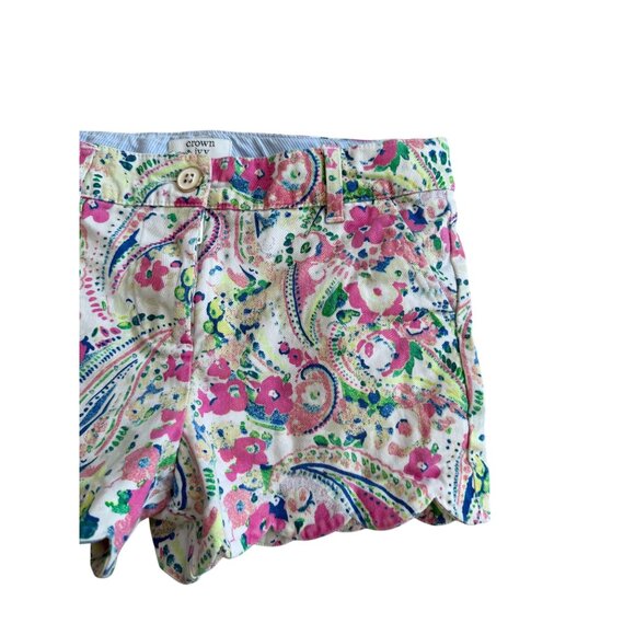 CROWN & IVY Kids Girls Scalloped Floral Short Size 8 - Picture 5 of 6